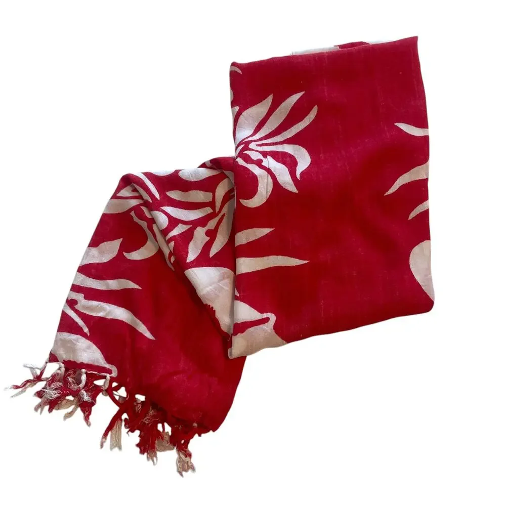 Dancing Gecko Hawaii Tropical Scarf Womens Red White Rectangle Fringed Aloha